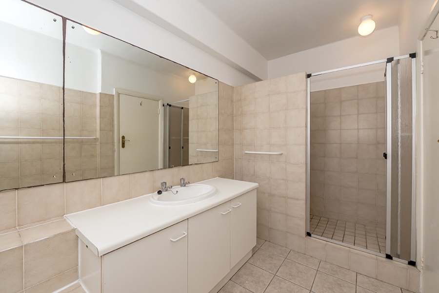 To Let 3 Bedroom Property for Rent in Kenilworth Upper Western Cape